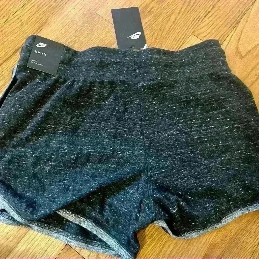 NWT Nike Slim Fit shorts women S